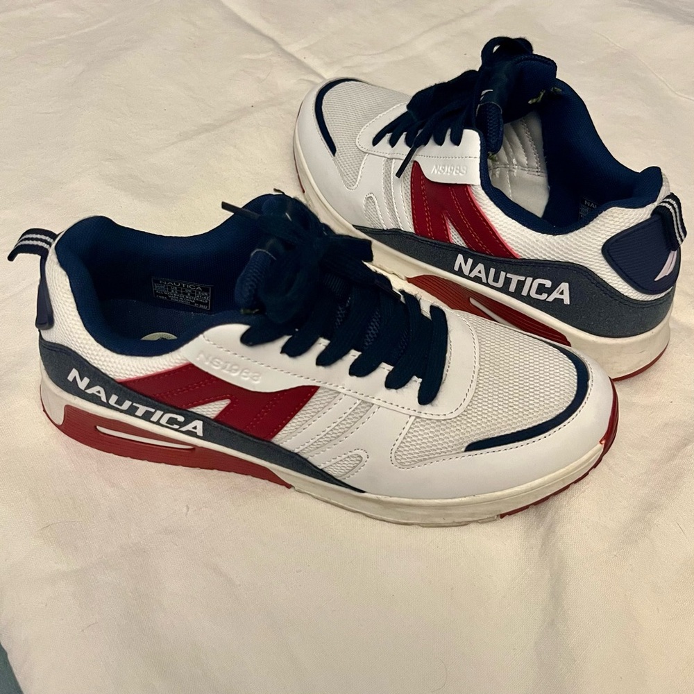 Vintage Nautica Sneakers White Red and Blue Size 8.5 - Picture 2 of 5